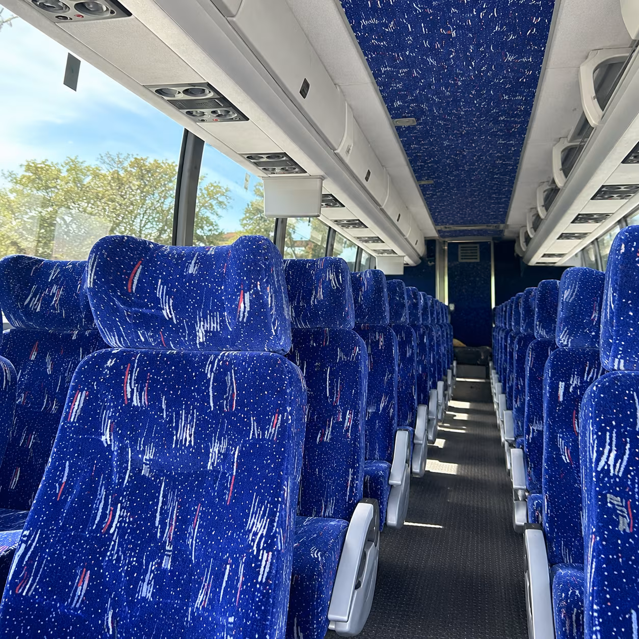 newark liberty international airport ewr charter bus transfers from jersey city