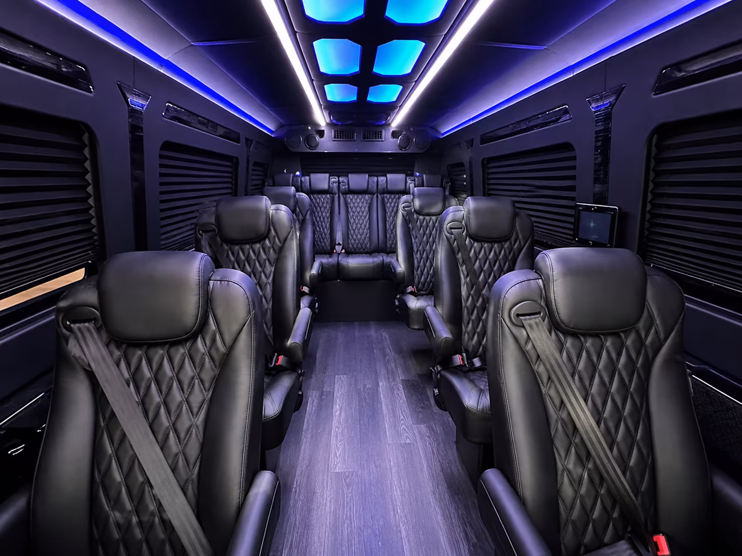 secure transportation for your next airport transfer 5
