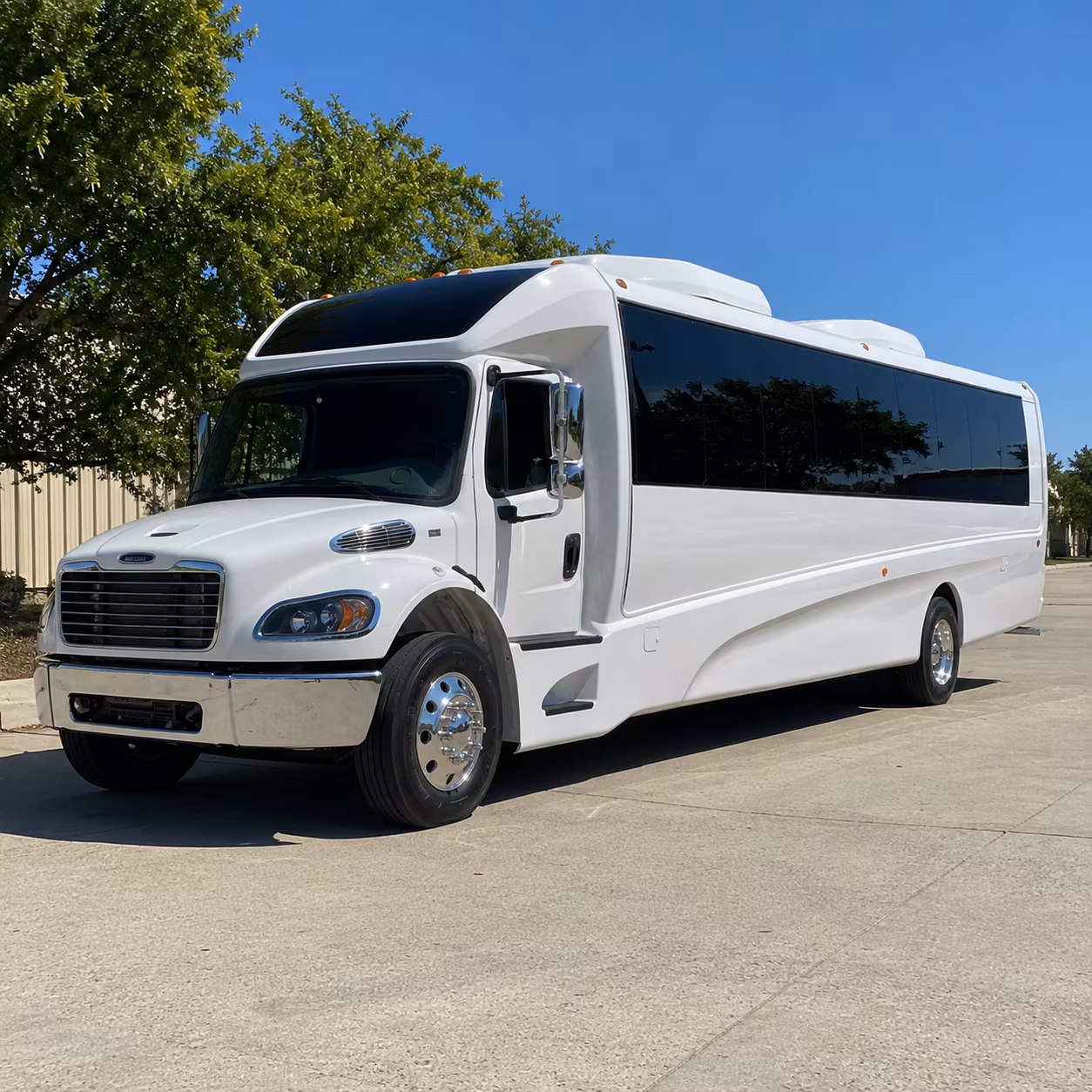 secure transportation for your next prom 1